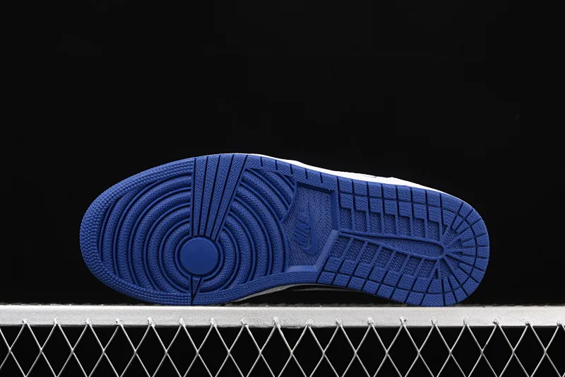 All categories Air Jordan Jordan series basketball shoes Air Jordan 1 Mid Air Jordan 1 Mid AJ1 Joe 1 mid-top white, yellow and blue color 554724-131